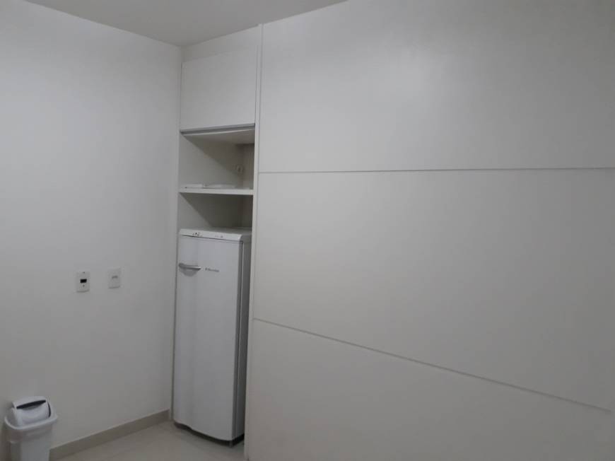 Foto 2 de Apartamento com 1 Quarto para alugar, 31m² em Centro Cívico, Curitiba