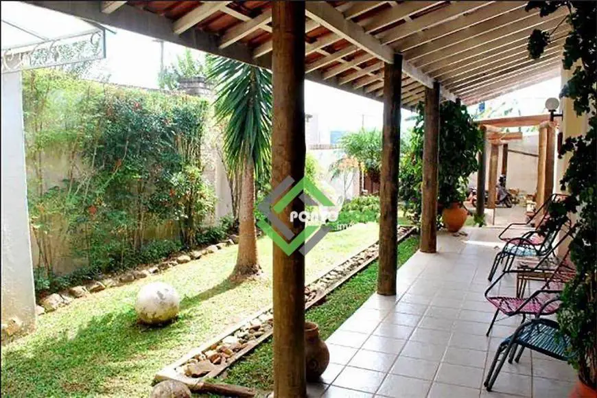 Foto 2 de Casa com 3 Quartos à venda, 186m² em Jardim Tapajós, Atibaia