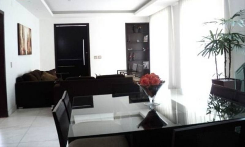 Foto 1 de Casa com 3 Quartos à venda, 400m² em Serrano, Belo Horizonte