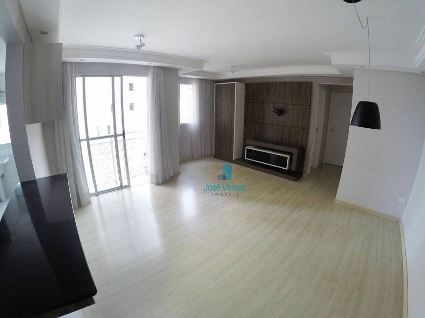 Foto 3 de Apartamento com 2 Quartos para alugar, 63m² em Água Verde, Curitiba