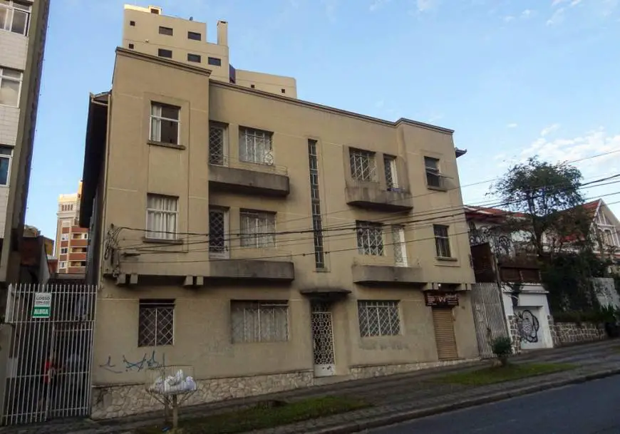 Foto 2 de Apartamento com 2 Quartos para alugar, 50m² em Centro, Curitiba