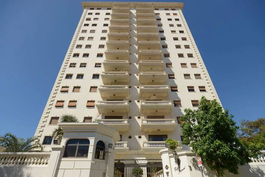 Foto 1 de Apartamento com 3 Quartos à venda, 148m² em Centro, Franca