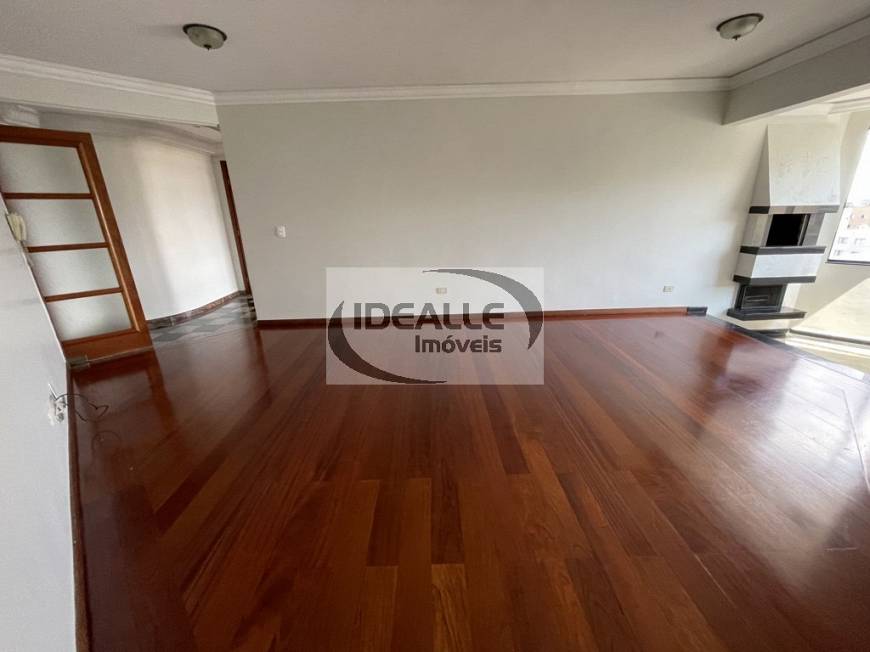 Foto 1 de Apartamento com 3 Quartos para alugar, 190m² em Champagnat, Curitiba