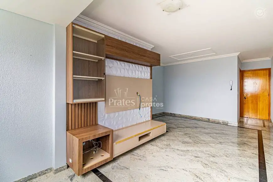 Foto 2 de Apartamento com 3 Quartos para alugar, 77m² em Cristo Rei, Curitiba