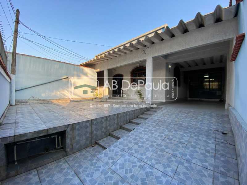 Foto 1 de Casa com 3 Quartos à venda, 165m² em Jardim Sulacap, Rio de Janeiro