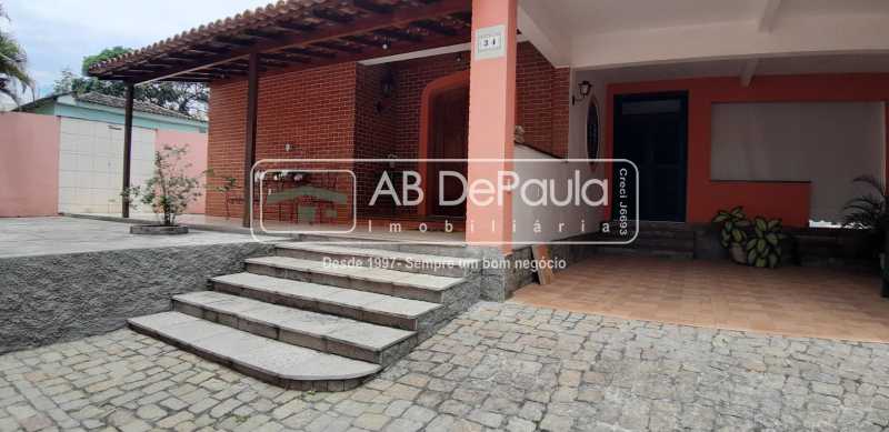 Foto 2 de Casa com 3 Quartos à venda, 202m² em Jardim Sulacap, Rio de Janeiro