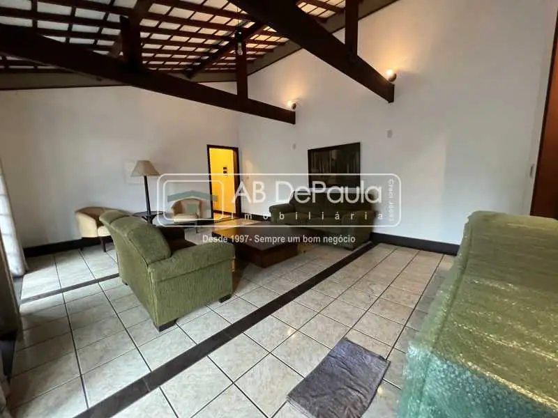 Foto 5 de Casa com 3 Quartos à venda, 451m² em Jardim Sulacap, Rio de Janeiro
