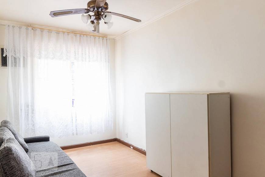 Foto 2 de Apartamento com 1 Quarto à venda, 50m² em Vila Ipiranga, Porto Alegre