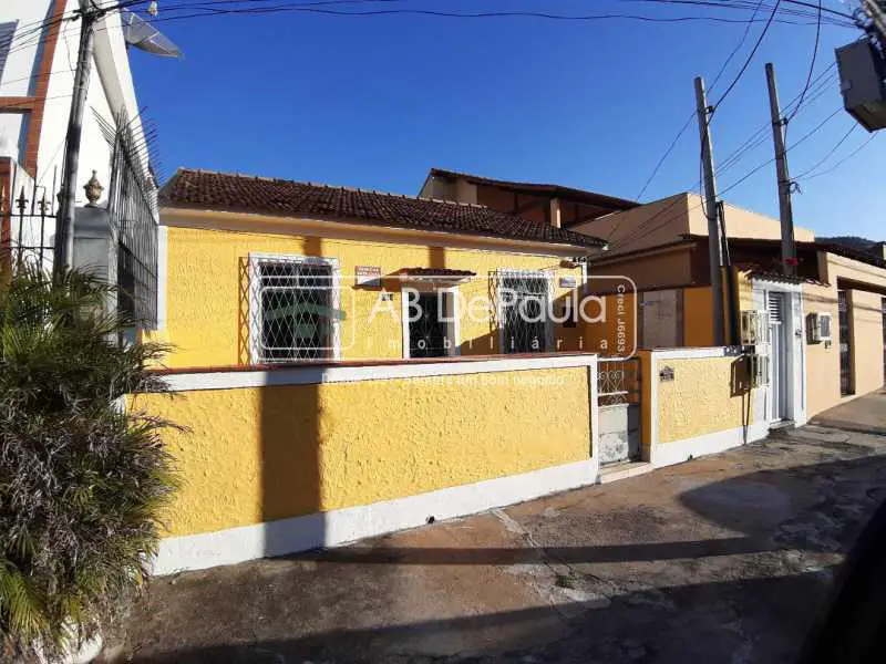 Foto 1 de Casa com 2 Quartos à venda, 51m² em Jardim Sulacap, Rio de Janeiro