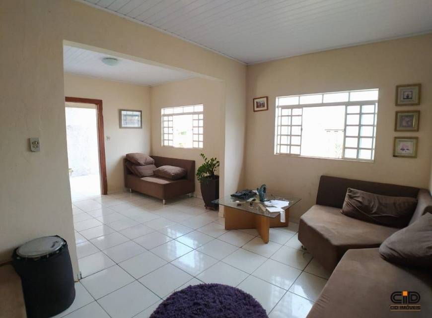 Foto 3 de Casa com 3 Quartos à venda, 150m² em CPA I, Cuiabá