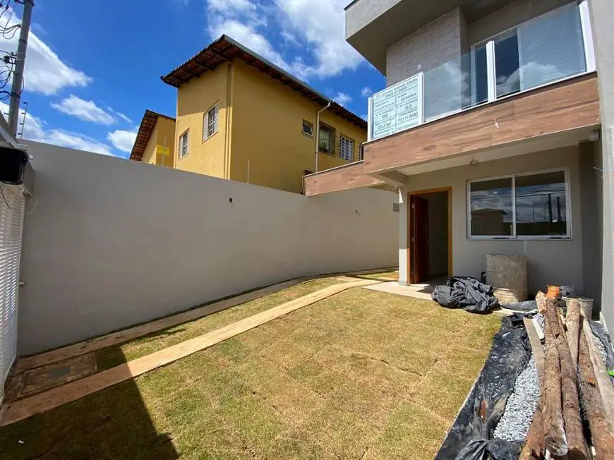 Foto 1 de Casa com 3 Quartos à venda, 114m² em Santa Amélia, Belo Horizonte