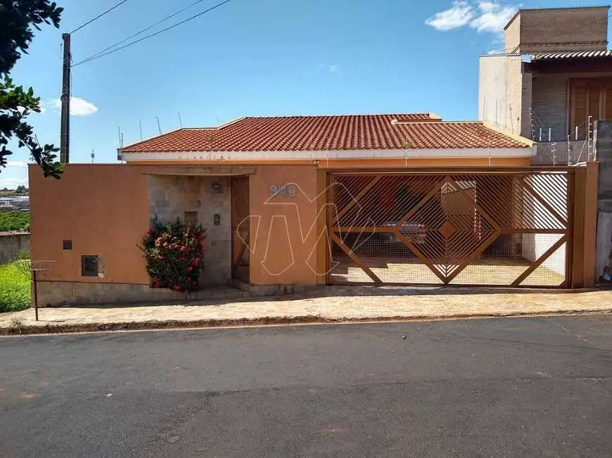 Foto 1 de Casa com 6 Quartos à venda, 238m² em Centro, Araraquara
