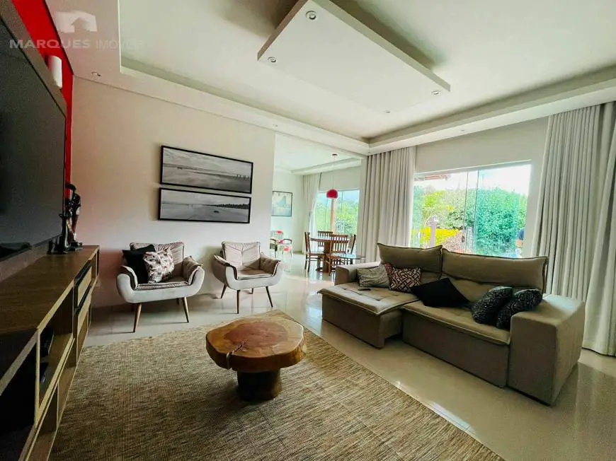 Foto 4 de Casa de Condomínio com 4 Quartos à venda, 400m² em Condominio Solar das Palmeiras, Esmeraldas