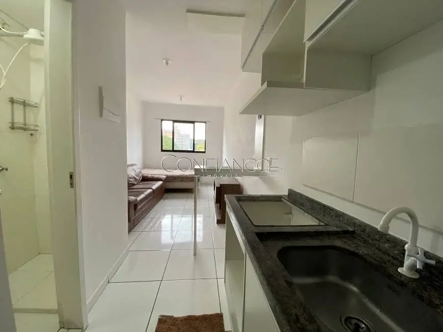 Foto 4 de Kitnet com 1 Quarto para alugar, 18m² em Novo Mundo, Curitiba