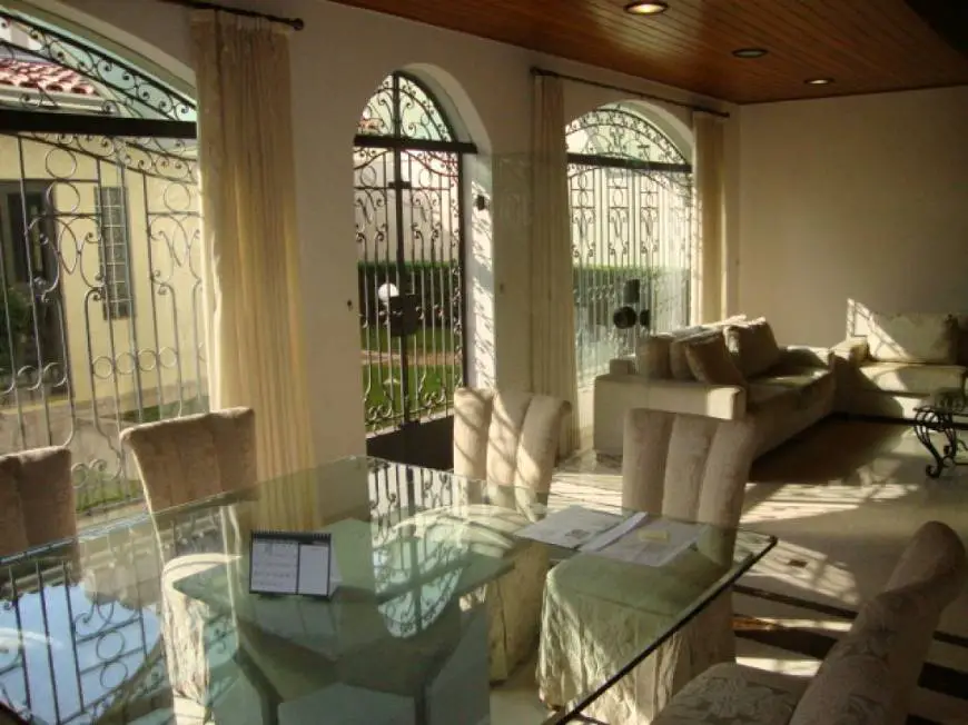 Foto 3 de Sobrado com 4 Quartos para alugar, 238m² em Alto de Pinheiros, São Paulo