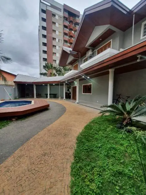 Foto 1 de Casa de Condomínio com 6 Quartos para venda ou aluguel, 360m² em Jardim Aquarius, São José dos Campos