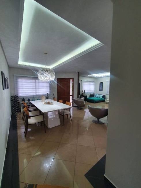 Foto 4 de Casa de Condomínio com 6 Quartos para venda ou aluguel, 360m² em Jardim Aquarius, São José dos Campos