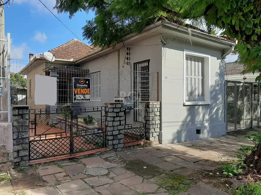 Foto 1 de Lote/Terreno à venda, 257m² em São João, Porto Alegre