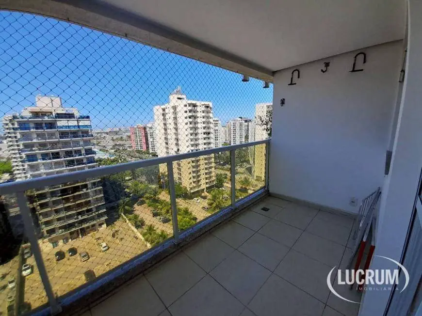 Foto 2 de Apartamento com 2 Quartos para alugar, 62m² em Jacarepaguá, Rio de Janeiro