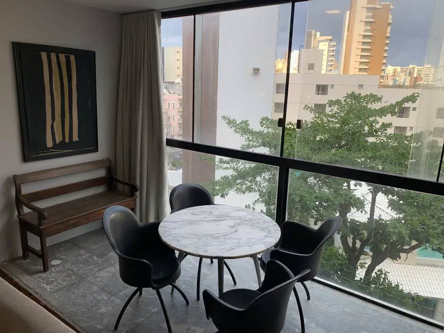 Foto 1 de Apartamento com 4 Quartos à venda, 191m² em Barra, Salvador