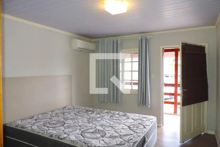 Foto 5 de Casa com 2 Quartos para alugar, 72m² em Barra da Lagoa, Florianópolis