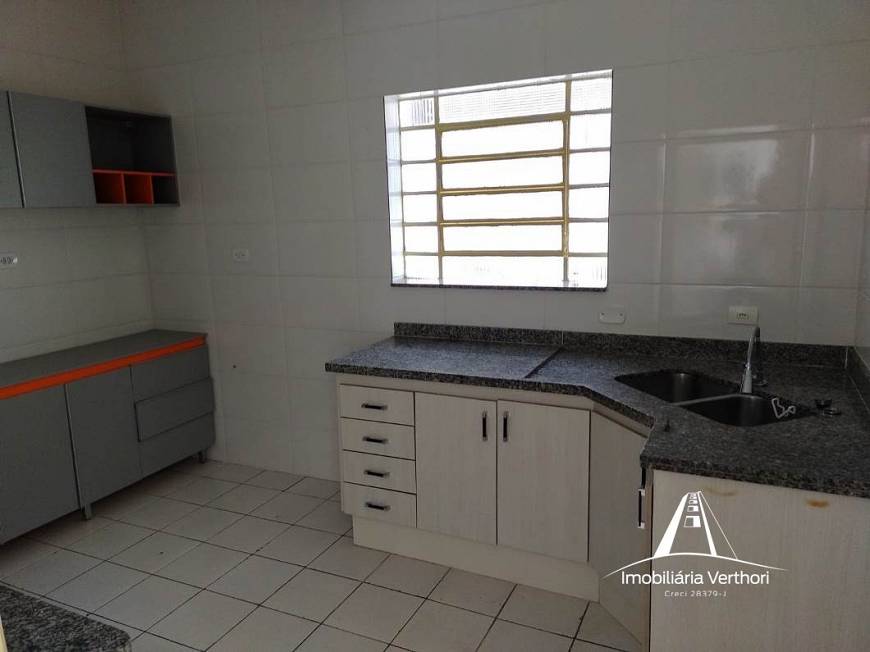 Foto 1 de Casa com 3 Quartos para alugar, 150m² em Mirandópolis, São Paulo