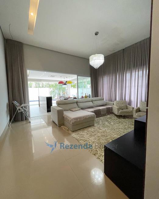 Foto 1 de Casa de Condomínio com 4 Quartos à venda, 240m² em Condomínio Residencial Florais dos Lagos , Cuiabá