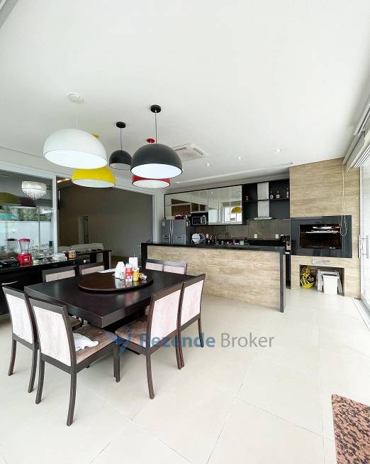 Foto 5 de Casa de Condomínio com 4 Quartos à venda, 240m² em Condomínio Residencial Florais dos Lagos , Cuiabá