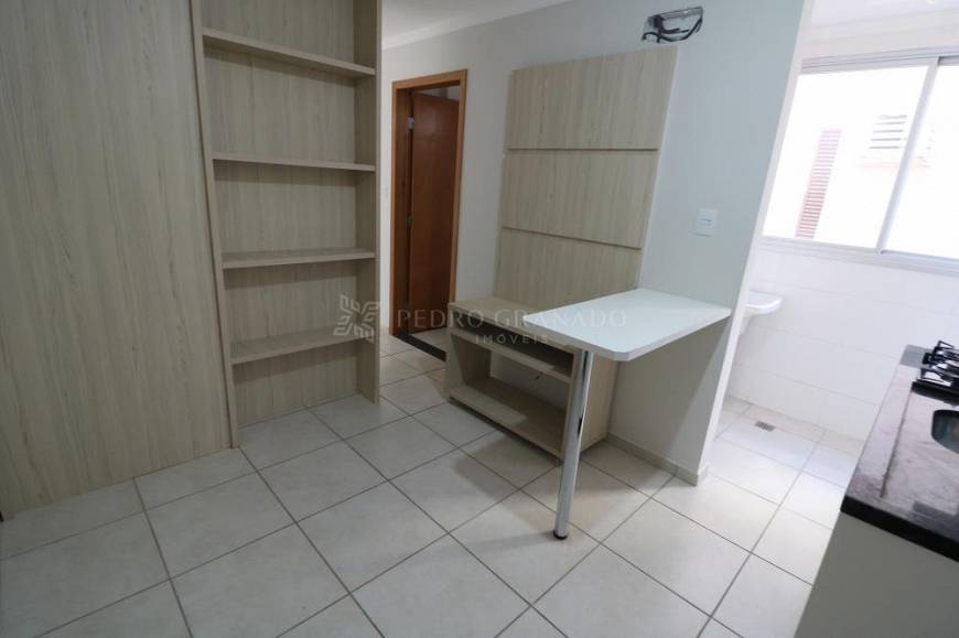 Foto 1 de Apartamento com 1 Quarto para alugar, 26m² em Zona 07, Maringá