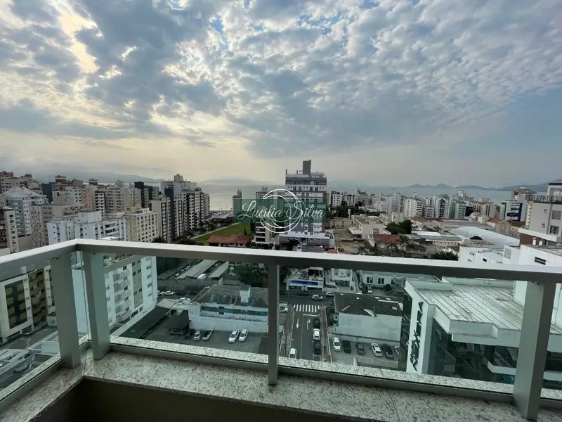 Foto 1 de Apartamento com 3 Quartos à venda, 129m² em Beira Mar, Florianópolis