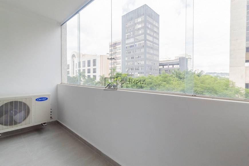 Foto 1 de Apartamento com 3 Quartos à venda, 128m² em Jardim Europa, São Paulo