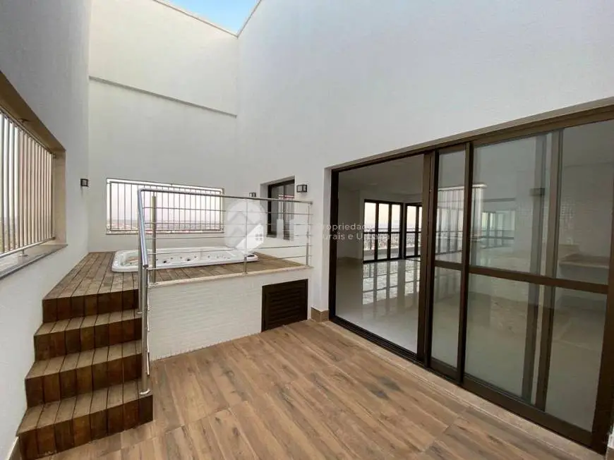 Foto 1 de Apartamento com 4 Quartos à venda, 360m² em Jardim das Américas, Cuiabá