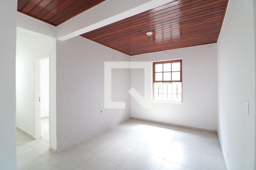 Foto 1 de Casa com 2 Quartos para alugar, 120m² em Jardim Anália Franco, São Paulo