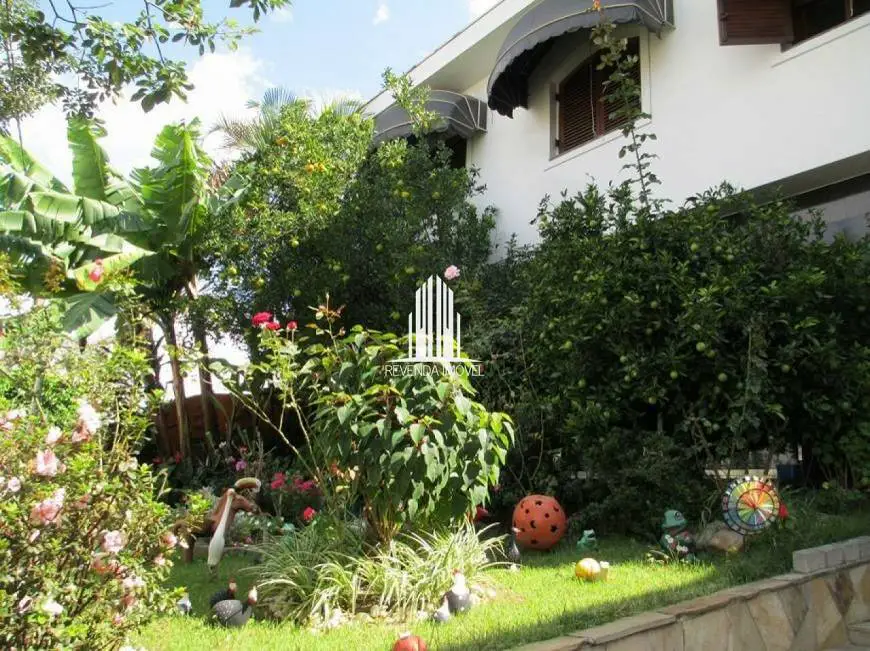 Foto 5 de Casa com 4 Quartos para alugar, 300m² em Jardim Leonor Mendes de Barros 	, São Paulo