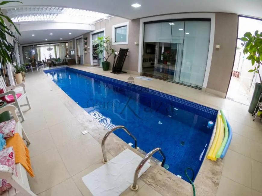 Foto 1 de Casa de Condomínio com 4 Quartos à venda, 400m² em Parque Residencial Aquarius, São José dos Campos