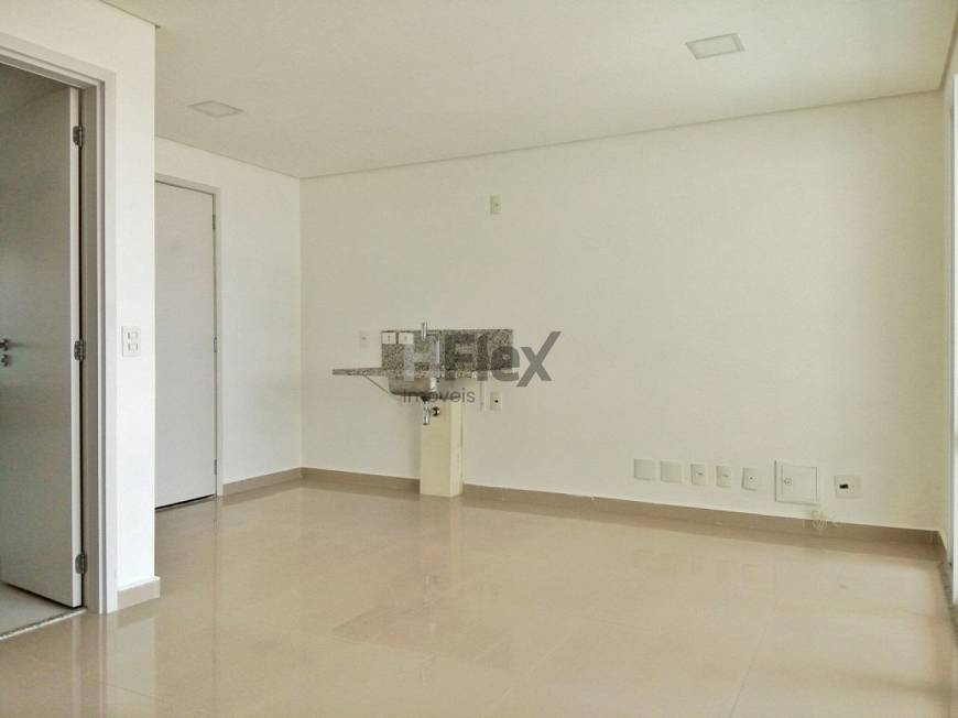 Foto 2 de Apartamento com 1 Quarto à venda, 34m² em Campo Belo, São Paulo