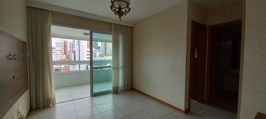 Foto 1 de Apartamento com 1 Quarto para alugar, 45m² em Itaigara, Salvador