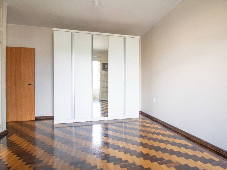Foto 3 de Apartamento com 2 Quartos à venda, 57m² em Azenha, Porto Alegre