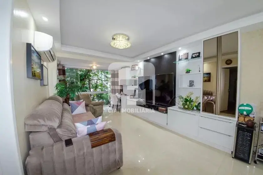 Foto 1 de Apartamento com 3 Quartos para alugar, 101m² em Beira Mar, Florianópolis