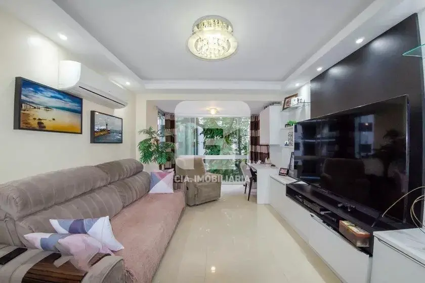 Foto 2 de Apartamento com 3 Quartos para alugar, 101m² em Beira Mar, Florianópolis