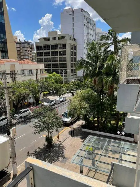 Foto 1 de Apartamento com 3 Quartos para alugar, 178m² em Moinhos de Vento, Porto Alegre
