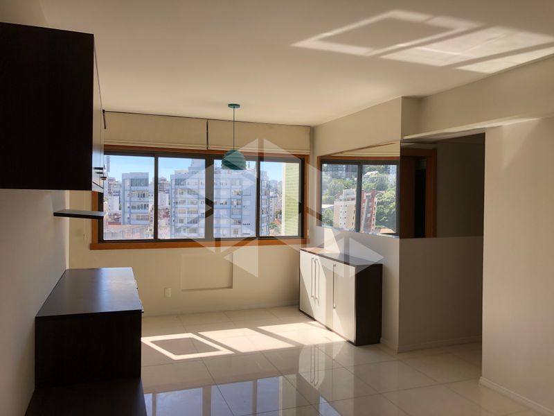 Foto 5 de Apartamento com 3 Quartos para alugar, 147m² em Santa Cecília, Porto Alegre