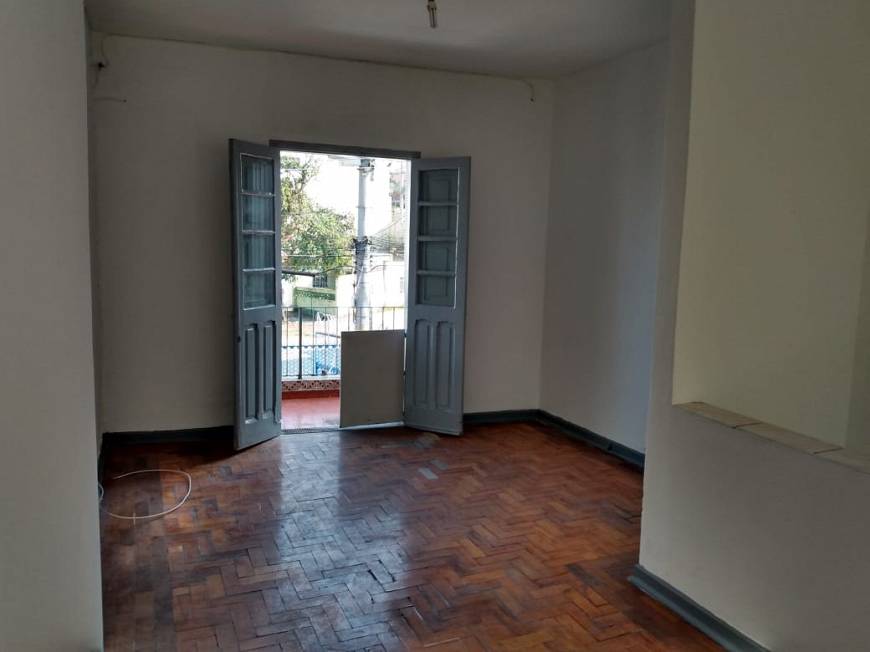 Foto 2 de Apartamento com 3 Quartos para alugar, 70m² em Vl Bandeirantes, São Paulo