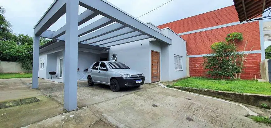 Foto 1 de Casa com 2 Quartos à venda, 138m² em Guarani, Novo Hamburgo