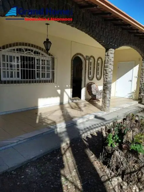 Foto 1 de Casa com 3 Quartos para alugar, 600m² em Itapuã, Vila Velha