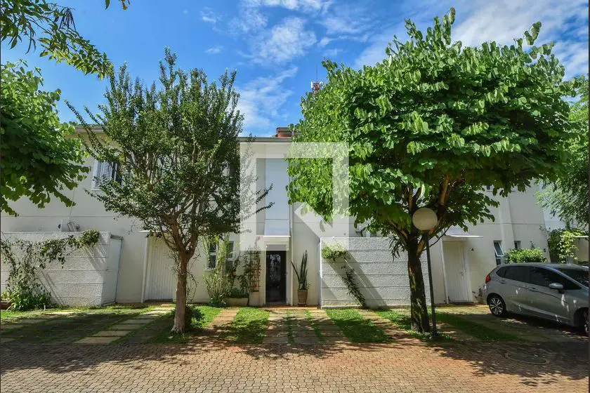 Foto 2 de Casa com 3 Quartos para alugar, 145m² em Santo Amaro, São Paulo