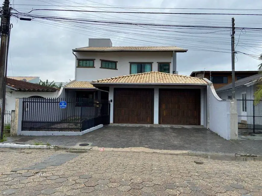 Foto 1 de Casa com 4 Quartos à venda, 260m² em Sao Joao, Itajaí