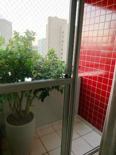 Foto 5 de Apartamento com 2 Quartos à venda, 62m² em Centro, Londrina