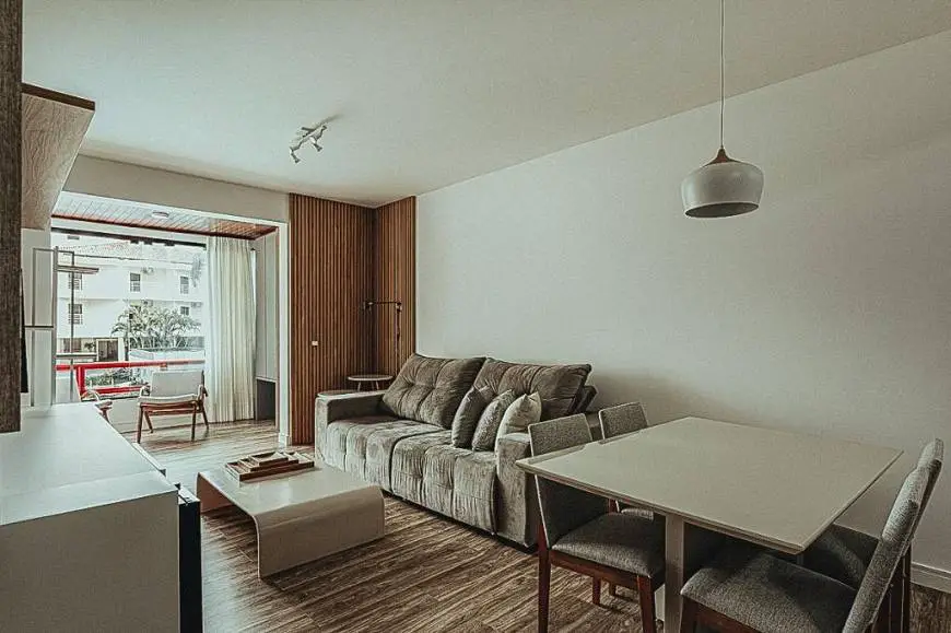 Foto 1 de Apartamento com 2 Quartos à venda, 77m² em Praia Brava, Florianópolis
