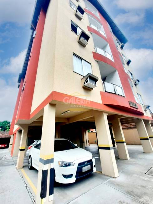Foto 1 de Apartamento com 2 Quartos para alugar, 54m² em Santo Antônio, Joinville